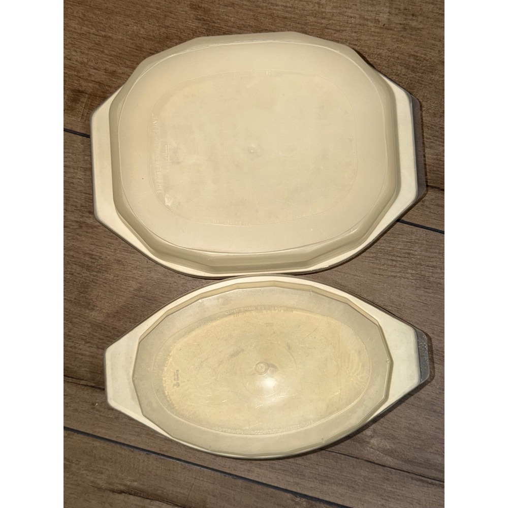 Tupperware Ultra 21 Ovenware Set 2 Casserole Dishes with Lids Cream 1647 1648